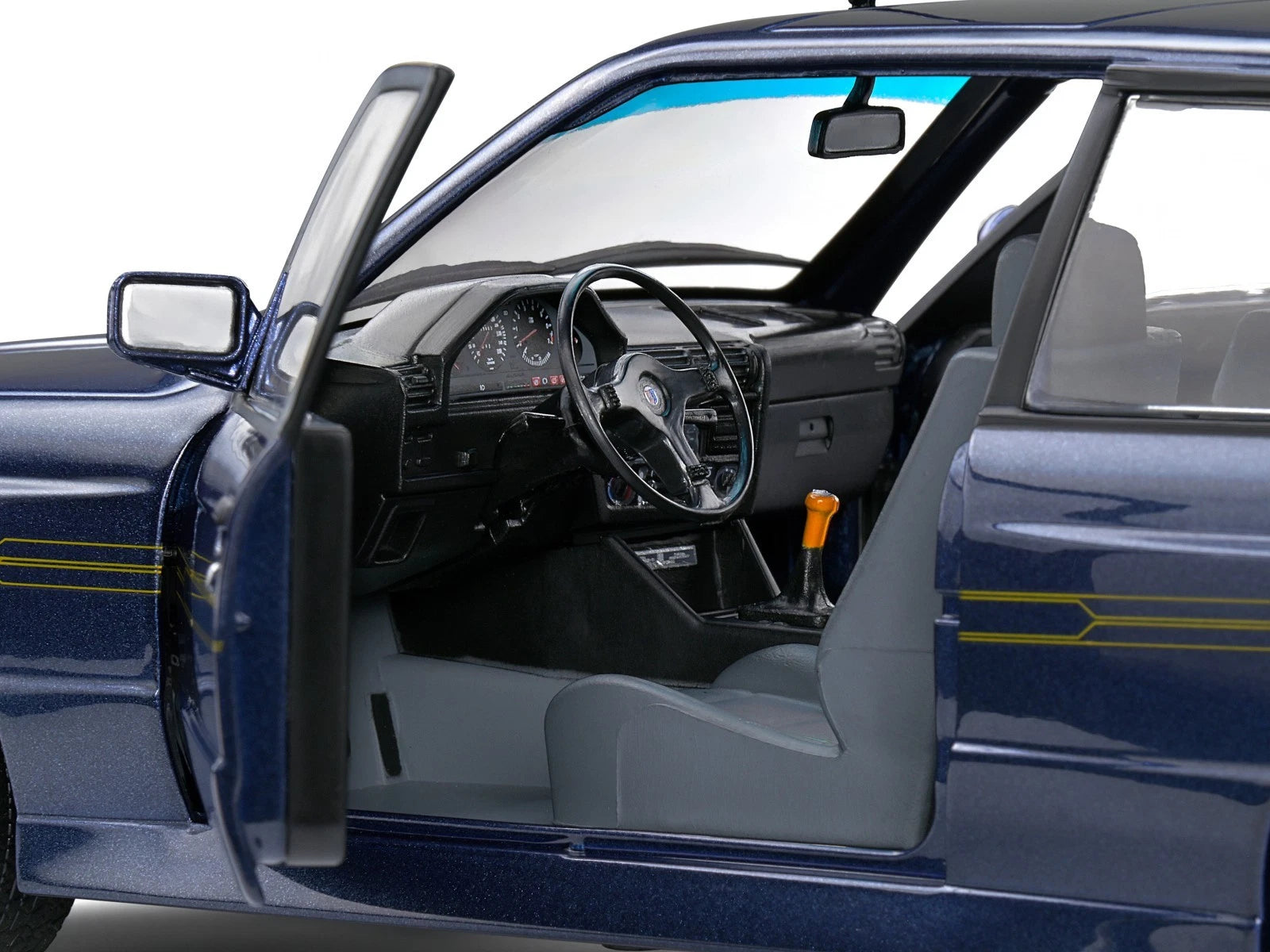Solido BMW Alpina B6 3.5 S E30 1:18 azul metálico