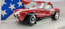 Cargar imagen en el visor de la galería, Auto a escala marca American Muscle &amp; ERTL, Modelo Shelby Cobre 427 S/C
