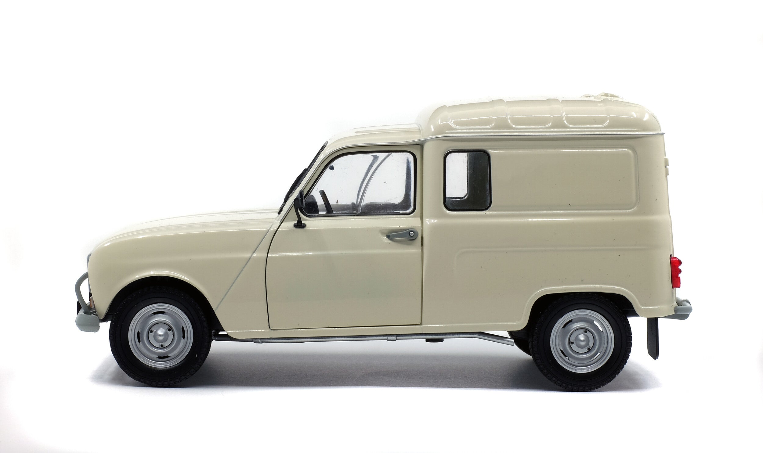 Solido Renault 4 F4 Furgoneta 1975 1:18 color beige con puertas abatibles