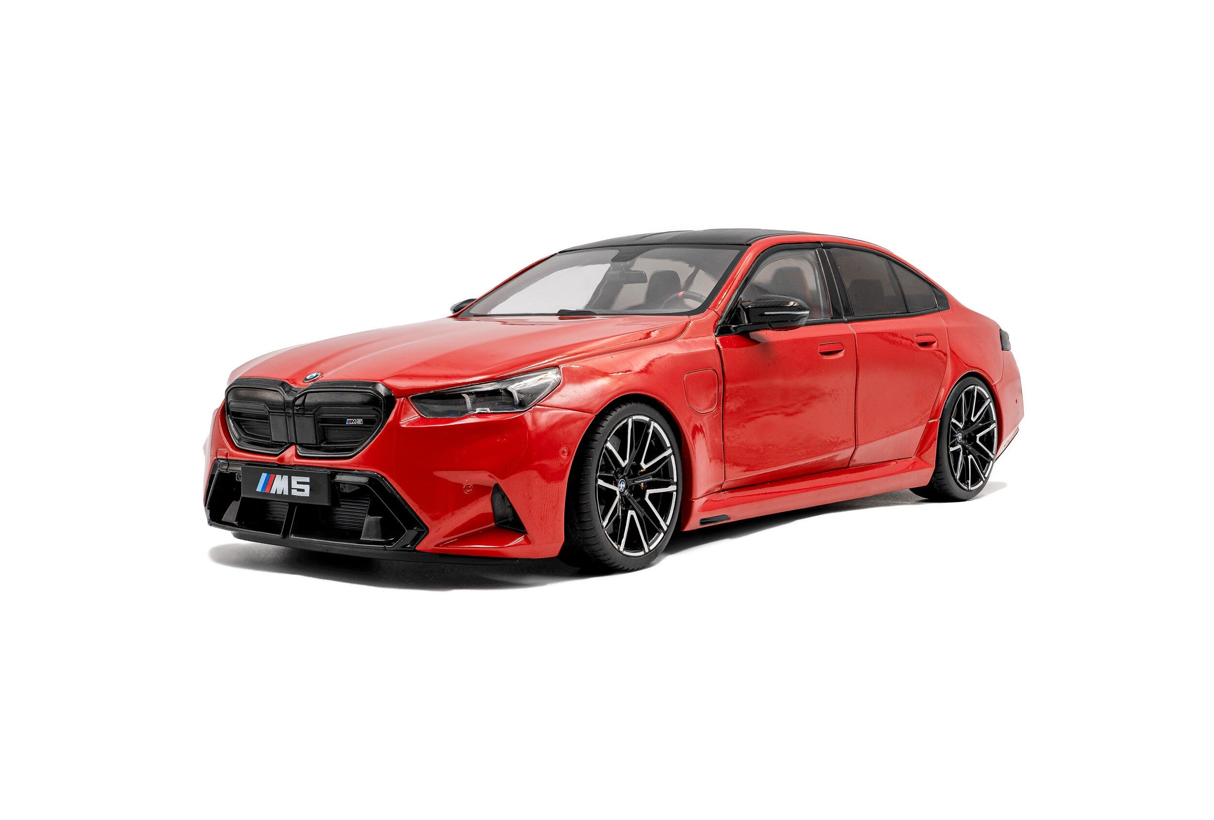Solido BMW M5 2025 1:18 Fire Red Dirección Funcional - Chido Toys