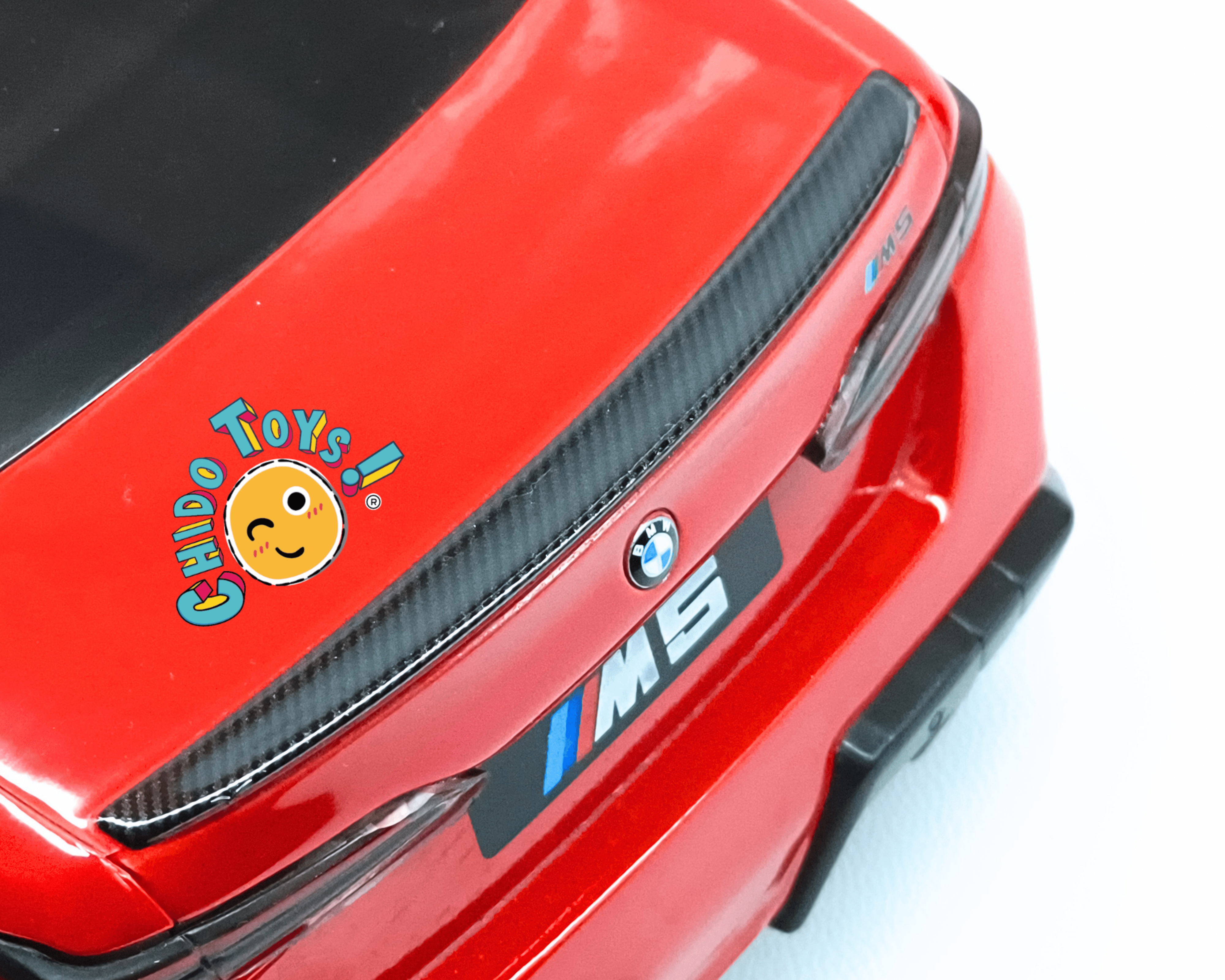 Solido BMW M5 2025 1:18 Fire Red Dirección Funcional - Chido Toys