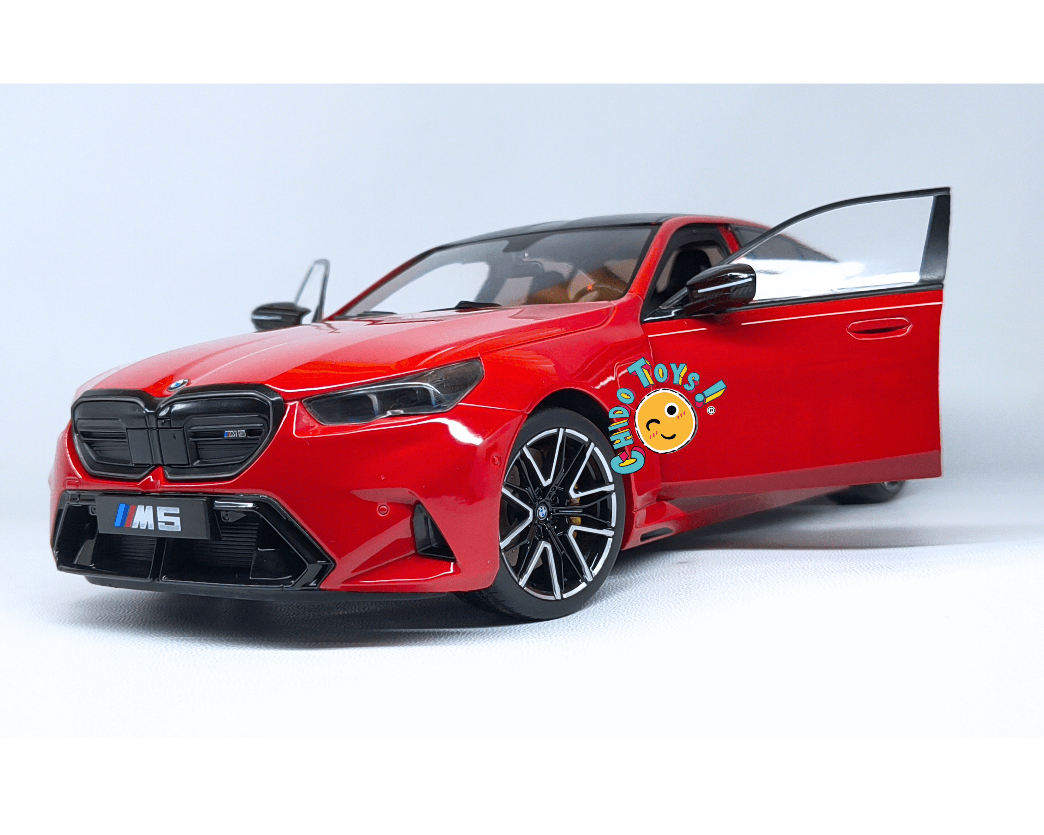 Solido BMW M5 2025 1:18 Fire Red Dirección Funcional - Chido Toys