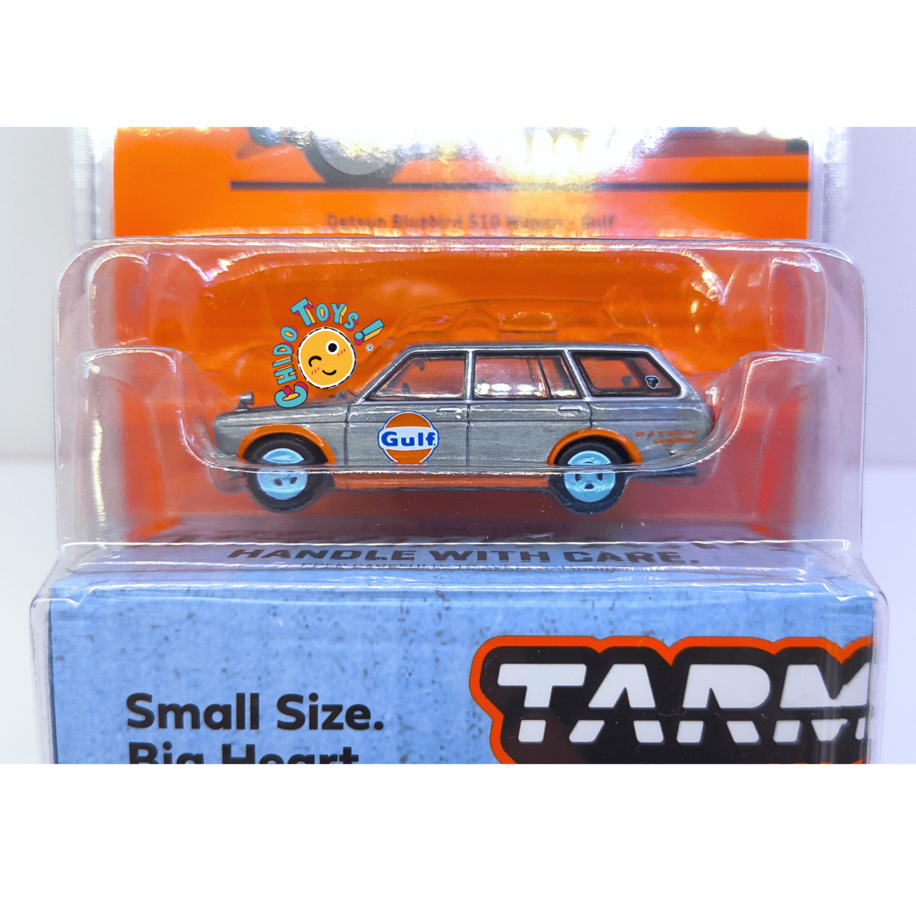 Tarmac Works Datsun Bluebird 510 Wagon CHASE 1:64 Gulf - Chido Toys