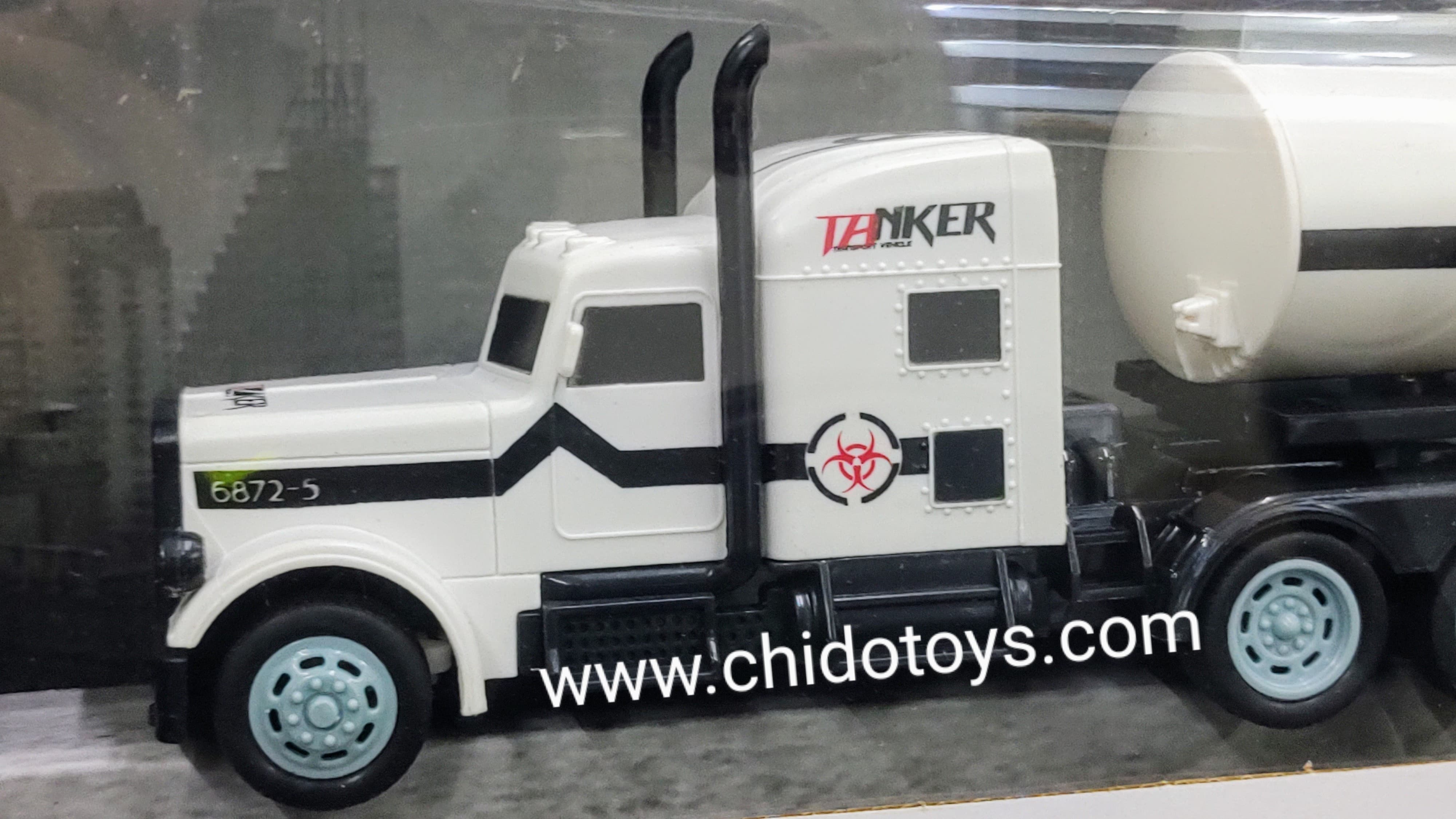 Tráiler a Control Remoto escala 1/16 Recargable, varios modelos - Chido Toys