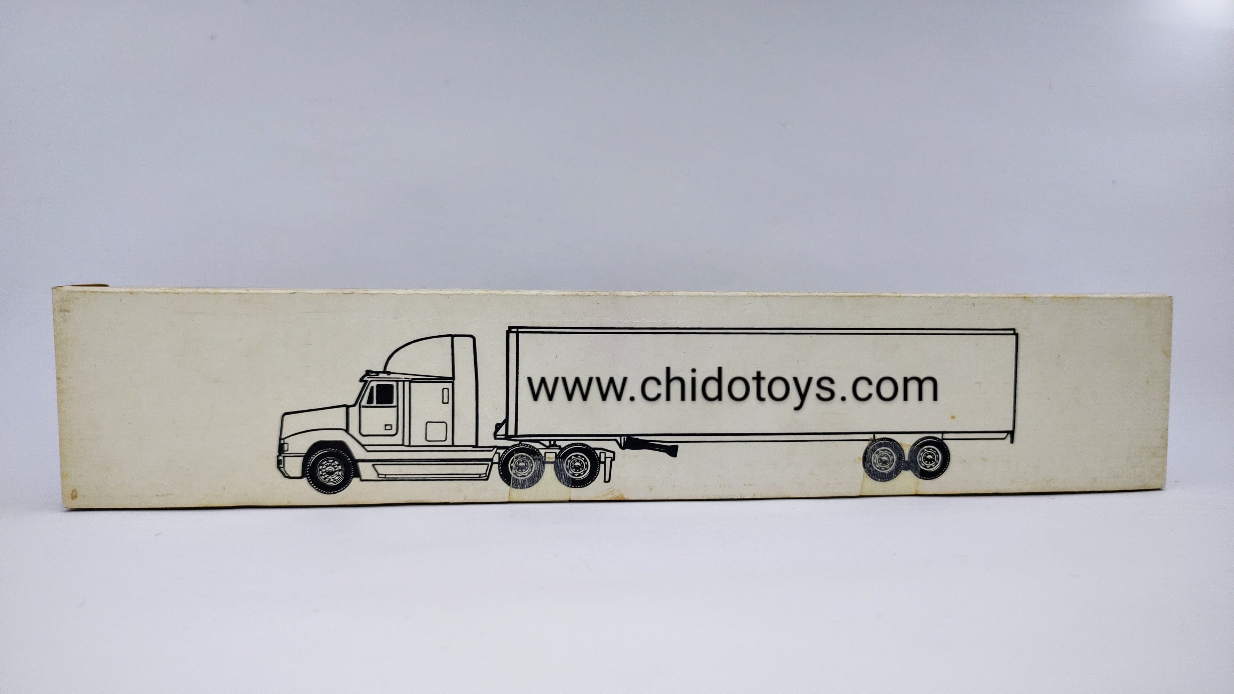 Trailer a escala marca ERTL Modelo Peterbilt 377A/E - Chido Toys