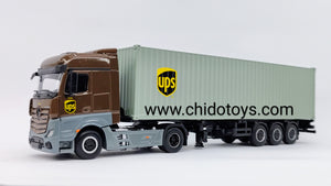 Tráiler a escala marca Mini GT, Modelo Mercedes Benz Actros W40 UPS - Chido Toys