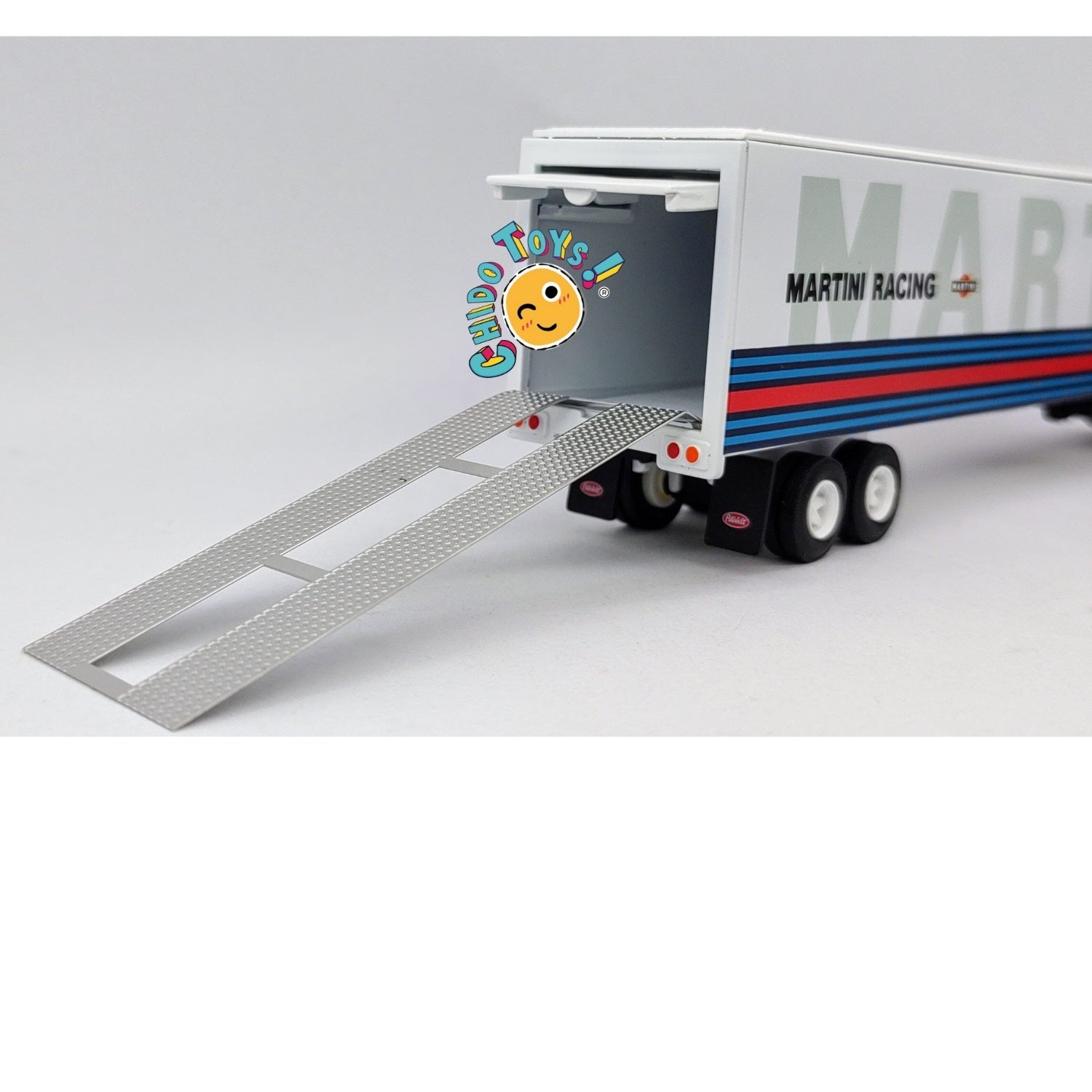 Trailer Martini 1:64 by Flame – Funcionalidad y Estilo en Miniatura - Chido Toys