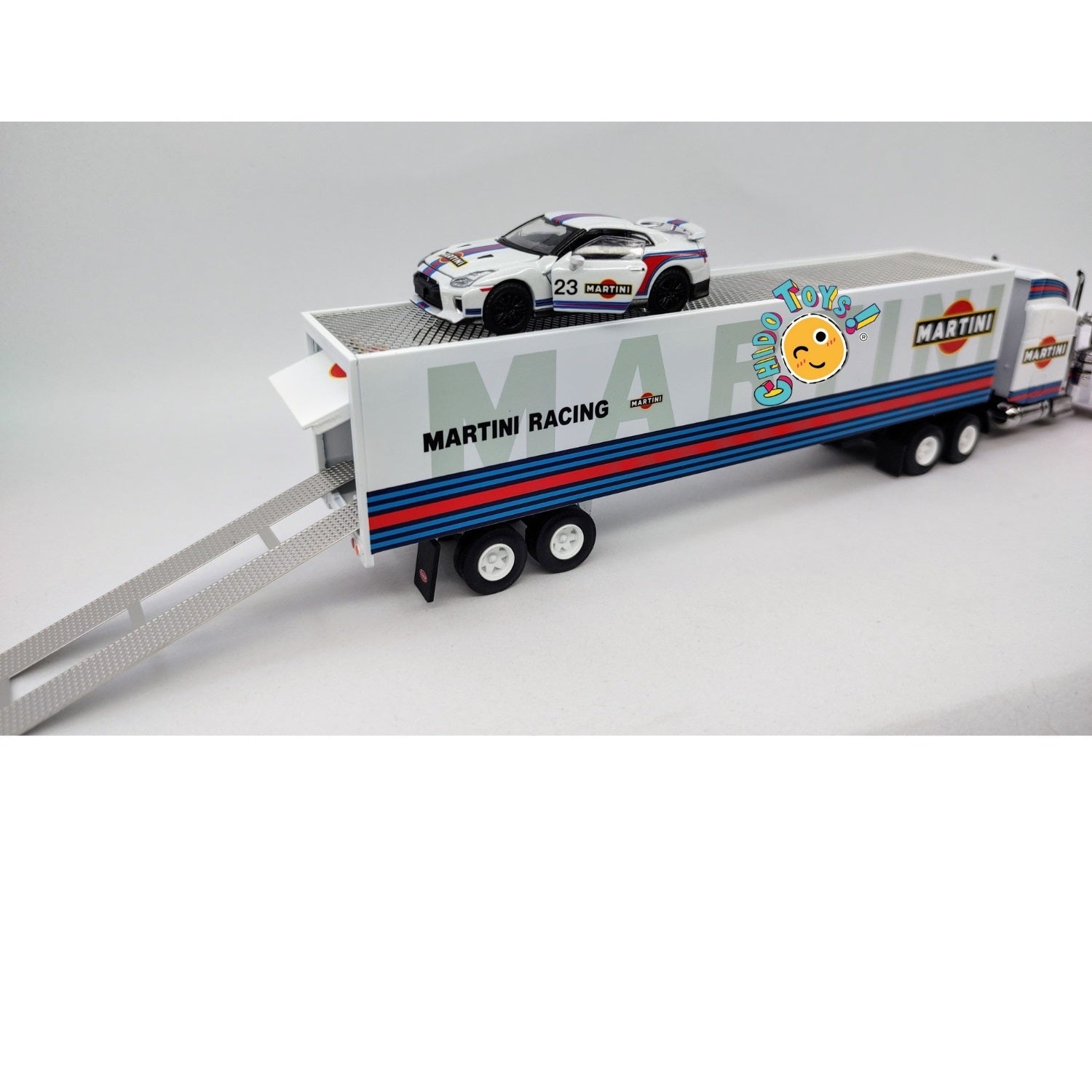 Trailer Martini 1:64 by Flame – Funcionalidad y Estilo en Miniatura - Chido Toys