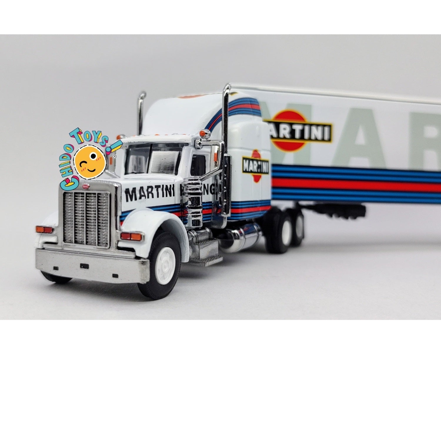 Trailer Martini 1:64 by Flame – Funcionalidad y Estilo en Miniatura - Chido Toys