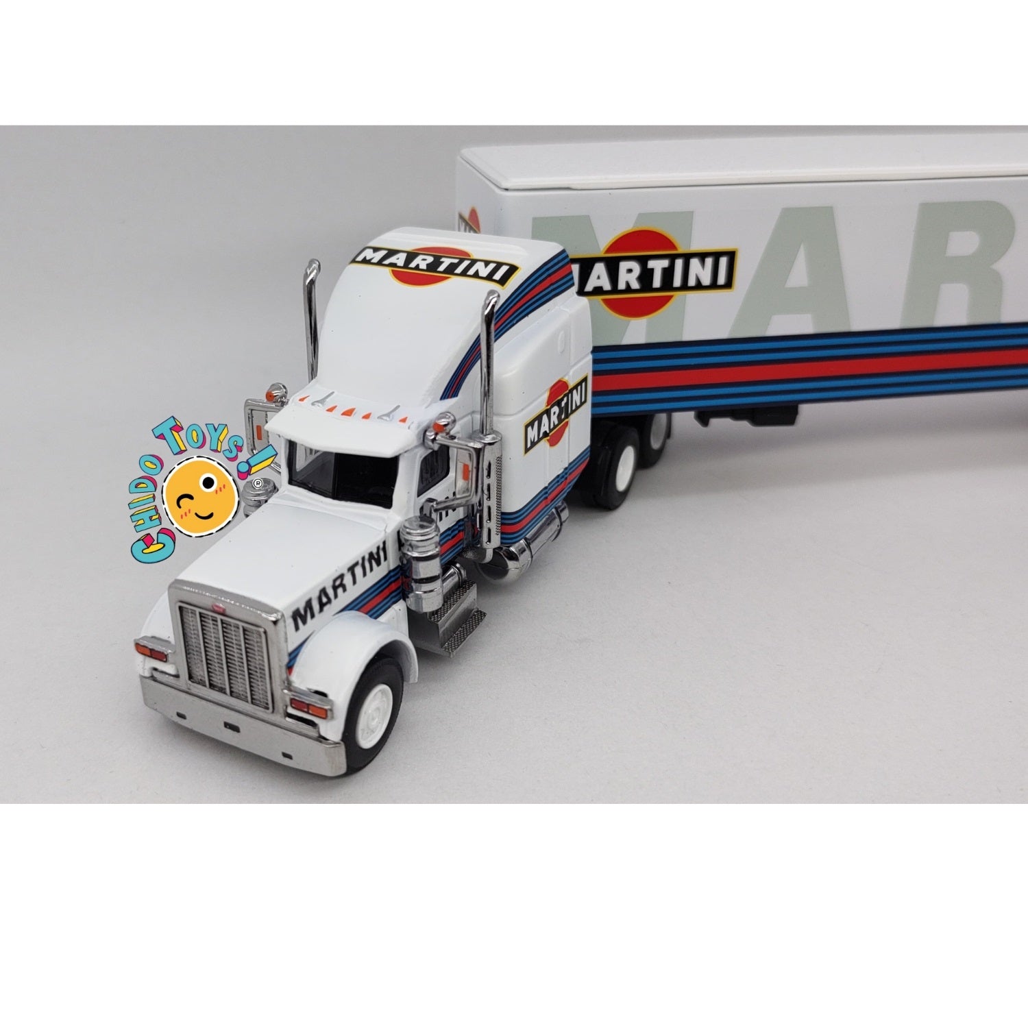 Trailer Martini 1:64 by Flame – Funcionalidad y Estilo en Miniatura - Chido Toys