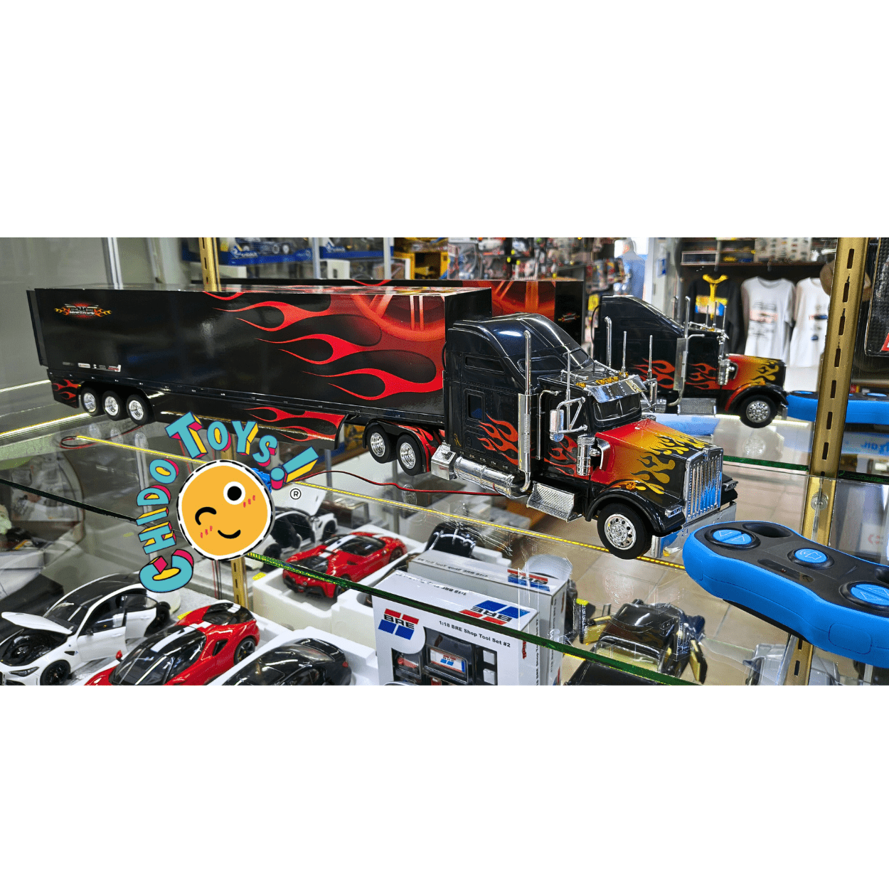 Tráiler RC Gigante 1:26 con luz y sonido – llantas de goma y batería recargable USB - Chido Toys