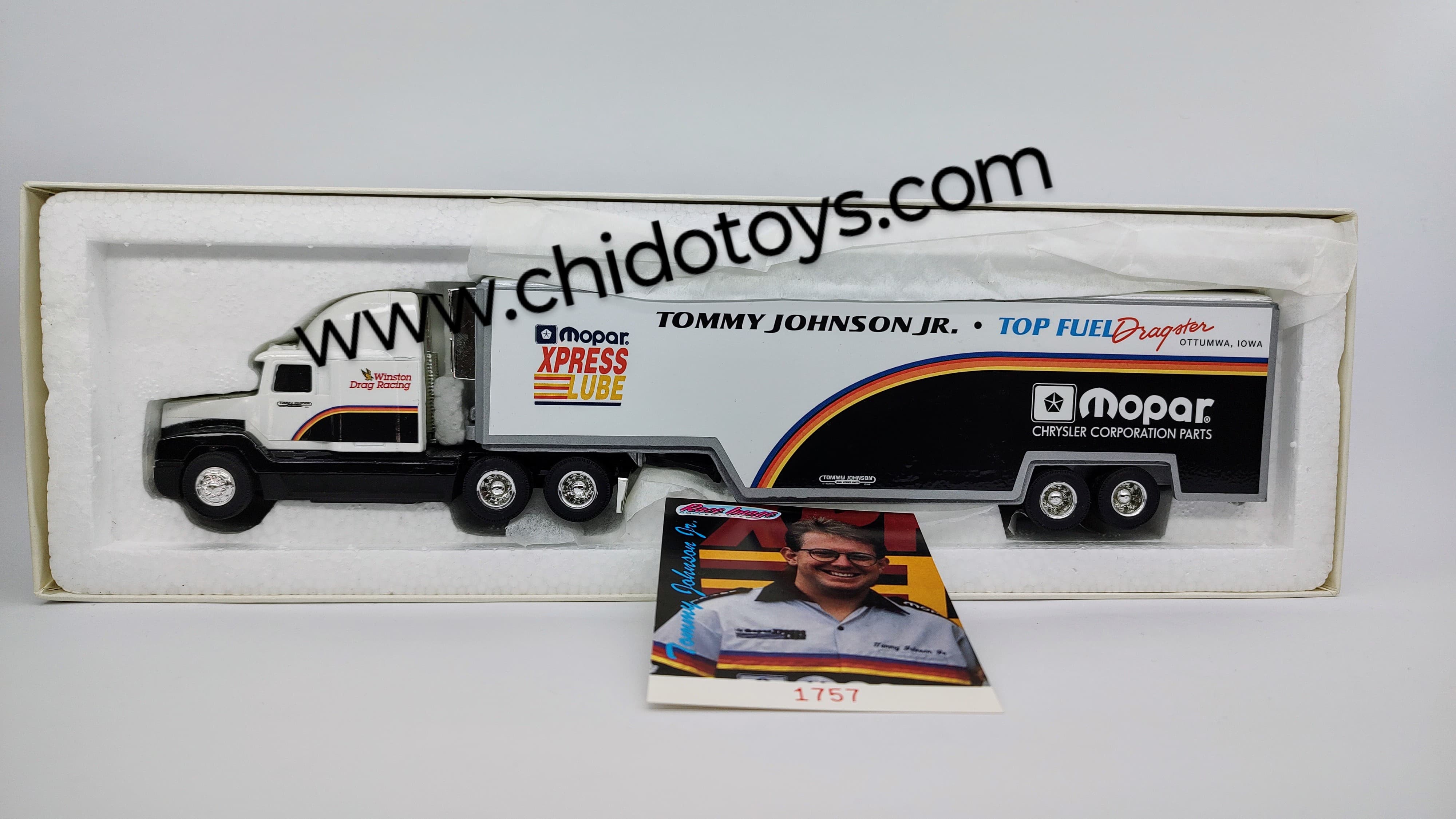 Tráler a escala marca ERTL, Modelo MOPAR Top Fuel Dragster - Chido Toys