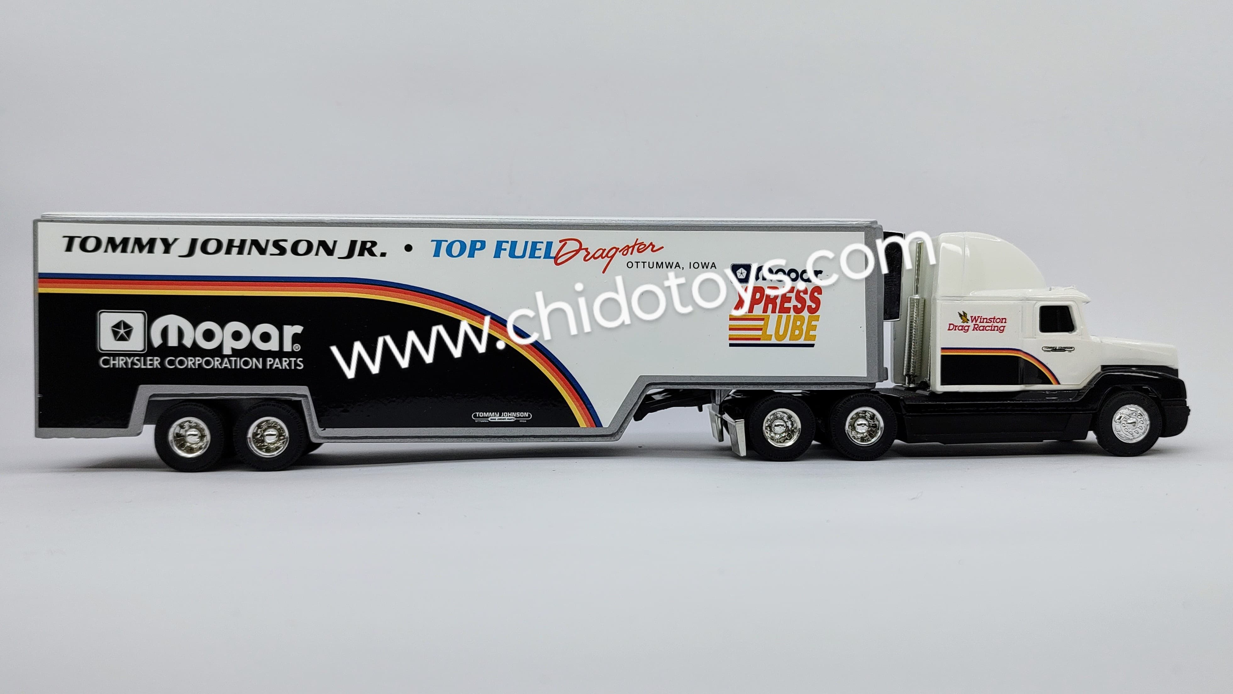 Tráler a escala marca ERTL, Modelo MOPAR Top Fuel Dragster - Chido Toys