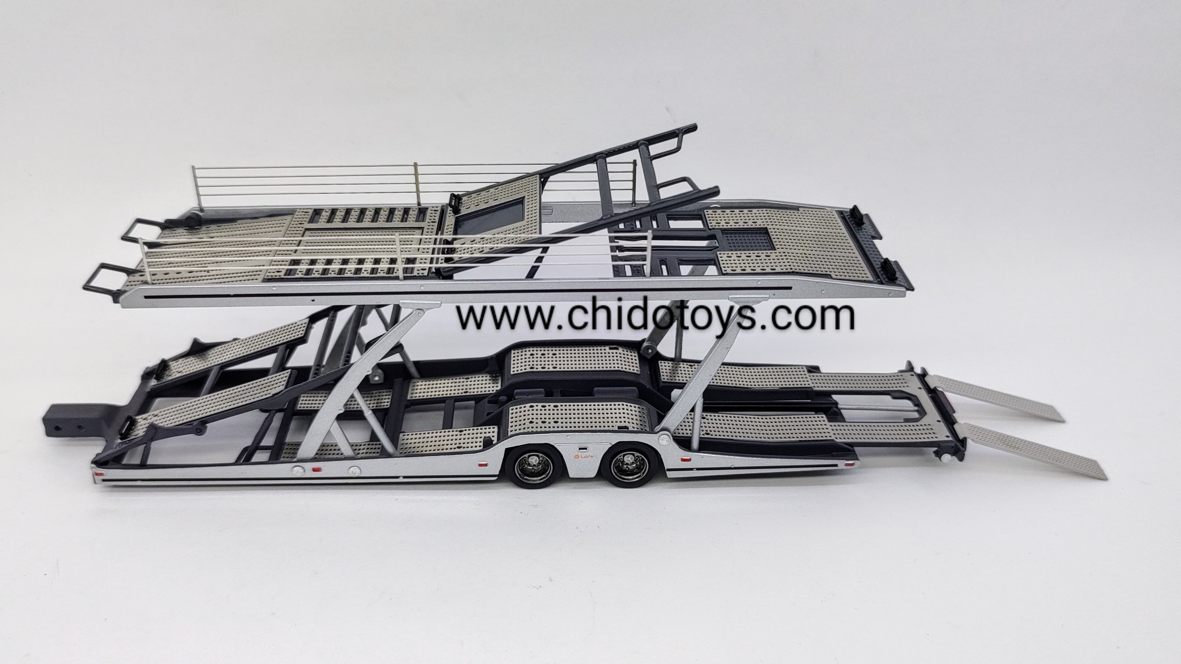 Transportador (Nodriza) a escala marca GCD, Modelo Mercedes - Benz Actros - Chido Toys