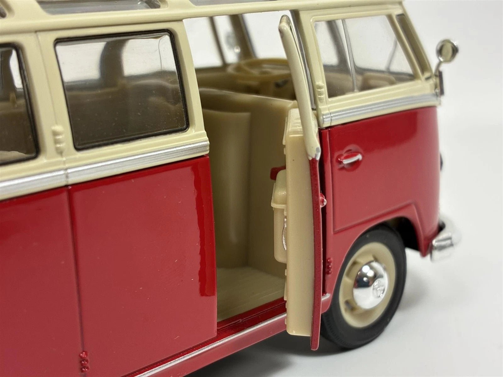Welly Volkswagen T1 Bus 1963 1:24 bicolor clásico apertura - Chido Toys