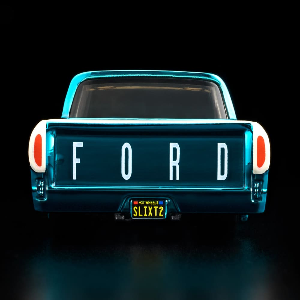 Hot Wheels RLC 1962 Ford F100 1:64 Spectraflame Aqua con cofre abatible