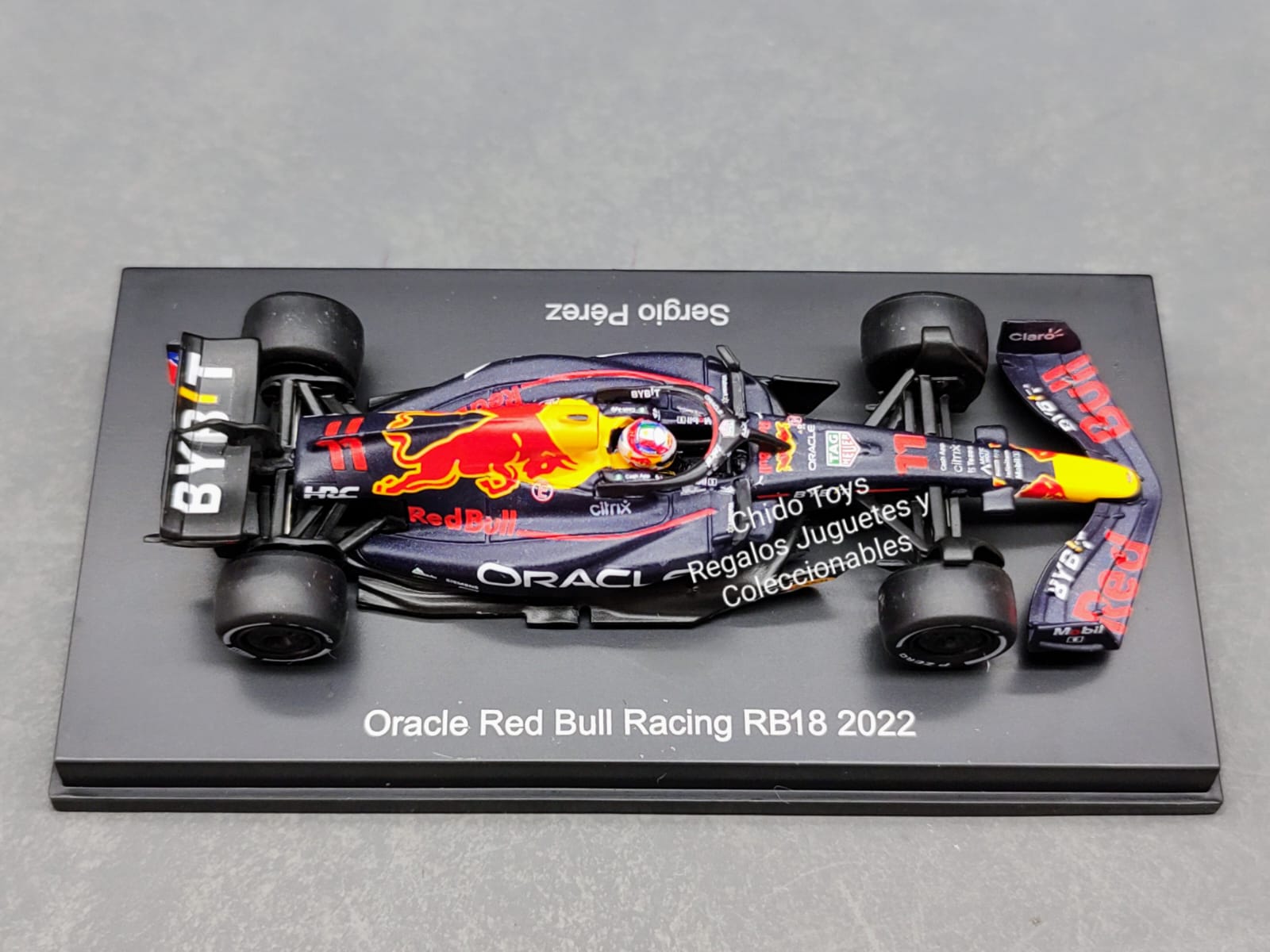 Sparky Oracle Red Bull Racing RB18 No.11 Checo Pérez 1:64 F1 2022