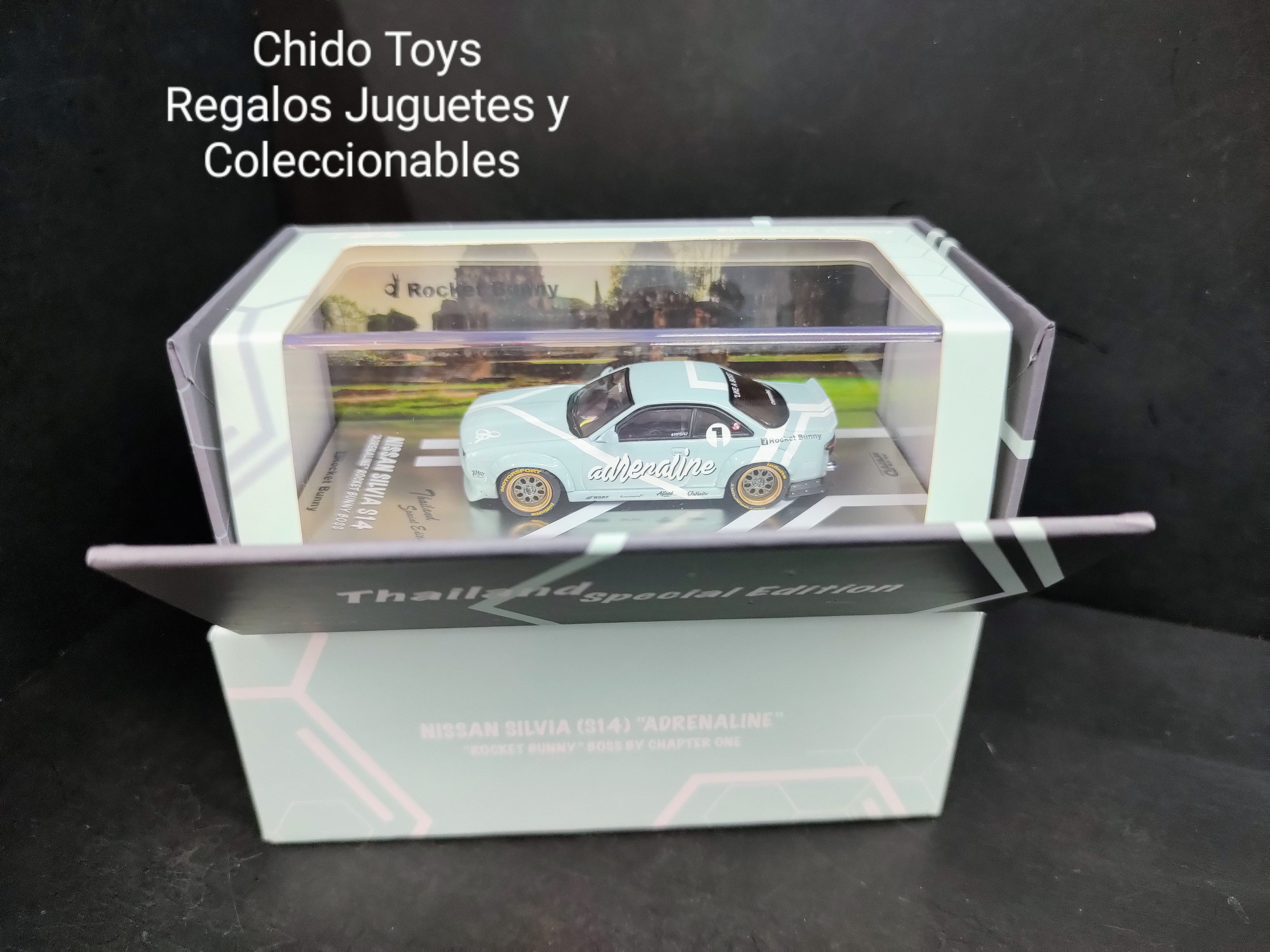 Auto a escala marca Inno64, modelo Nissan Silvia S14, edad 14+