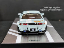 Cargar imagen en el visor de la galería, Auto a escala marca Inno64, modelo Nissan Silvia S14, edad 14+
