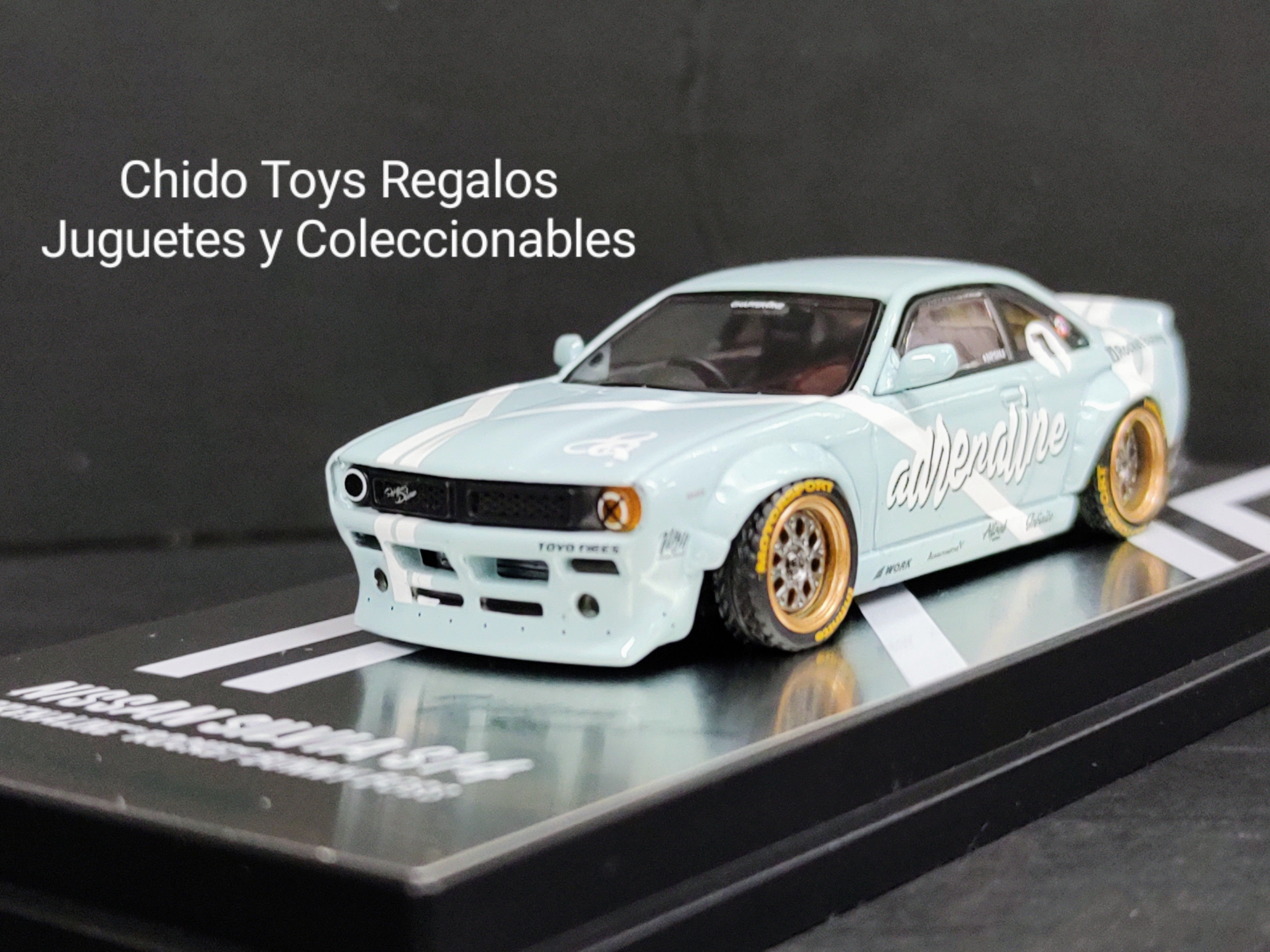 Auto a escala marca Inno64, modelo Nissan Silvia S14, edad 14+