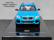Cargar imagen en el visor de la galería, Auto a escala marca Paraon, modelo BMW X5 05 Atlantis LHD, edad 14+
