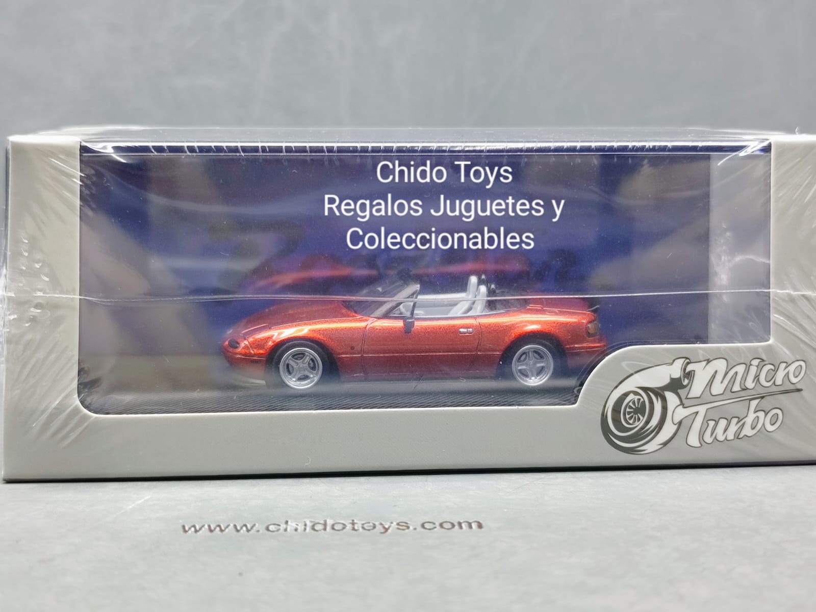Auto a escala marca Micro Turbo, Modelo Mazda Miata MX5 - Chido Toys