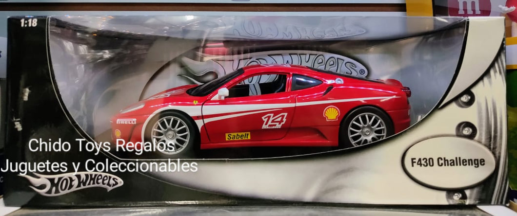 Auto a escala marca Hot Wheels, modelo Ferrari 430 Challenge