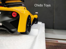 Cargar imagen en el visor de la galería, Auto a escala marca Autoart, modelo Lotus 3 Eleven, edad 14+, color amarillo
