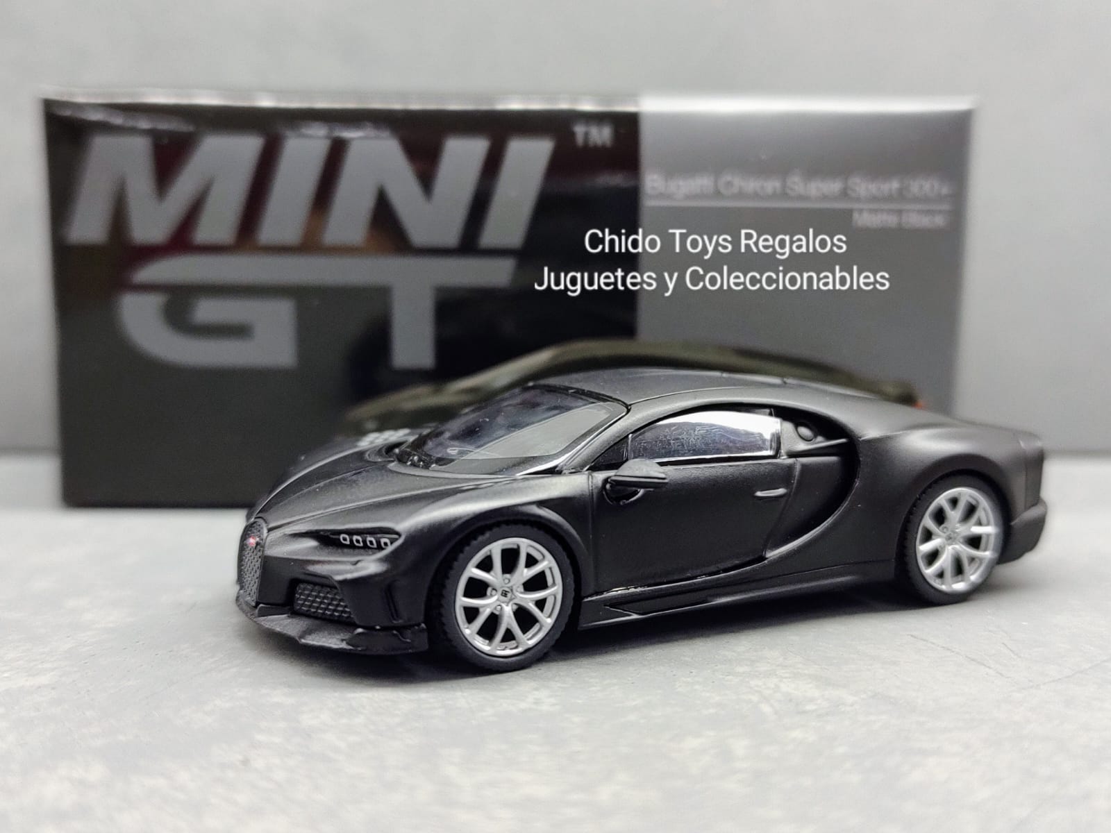 Mini GT 374 Bugatti Chiron Super Sport 300+ 1:64 negro mate - Chido Toys