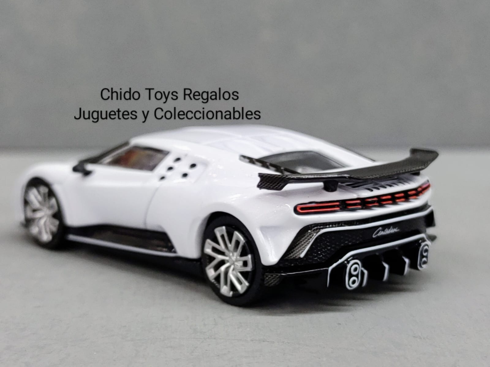 Mini GT Bugatti Centodieci MiJo 1:64 blanco edición limitada - Chido Toys