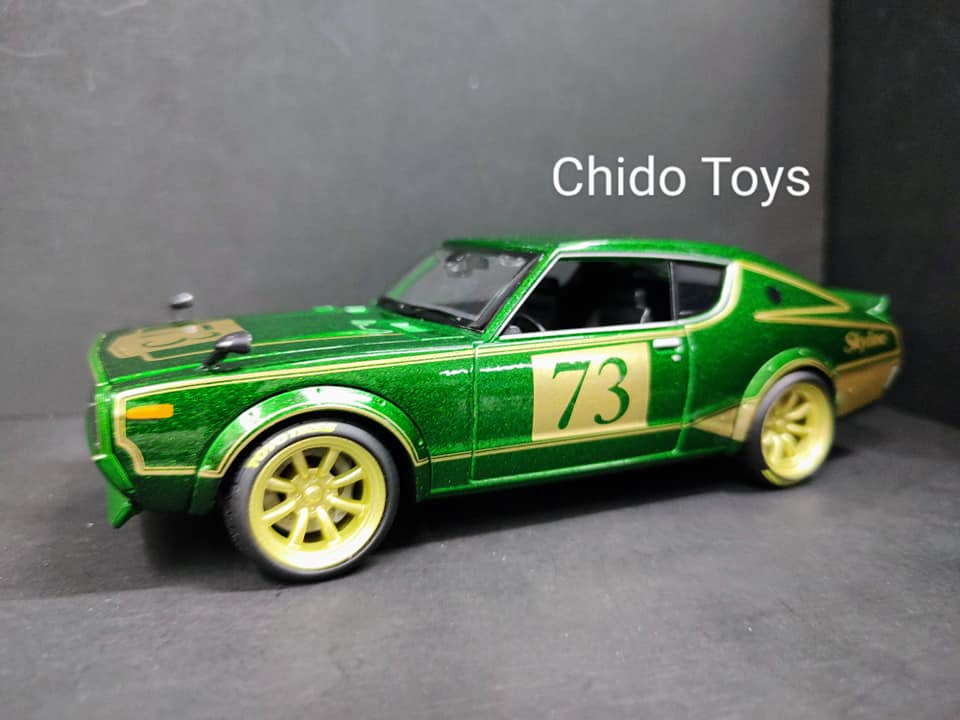 Auto a escala marca Maisto Design, Modelo Skyline 2000 GT-R 1973, edad 8+, color verde.