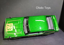 Cargar imagen en el visor de la galería, Auto a escala marca Maisto Design, Modelo Skyline 2000 GT-R 1973, edad 8+, color verde.
